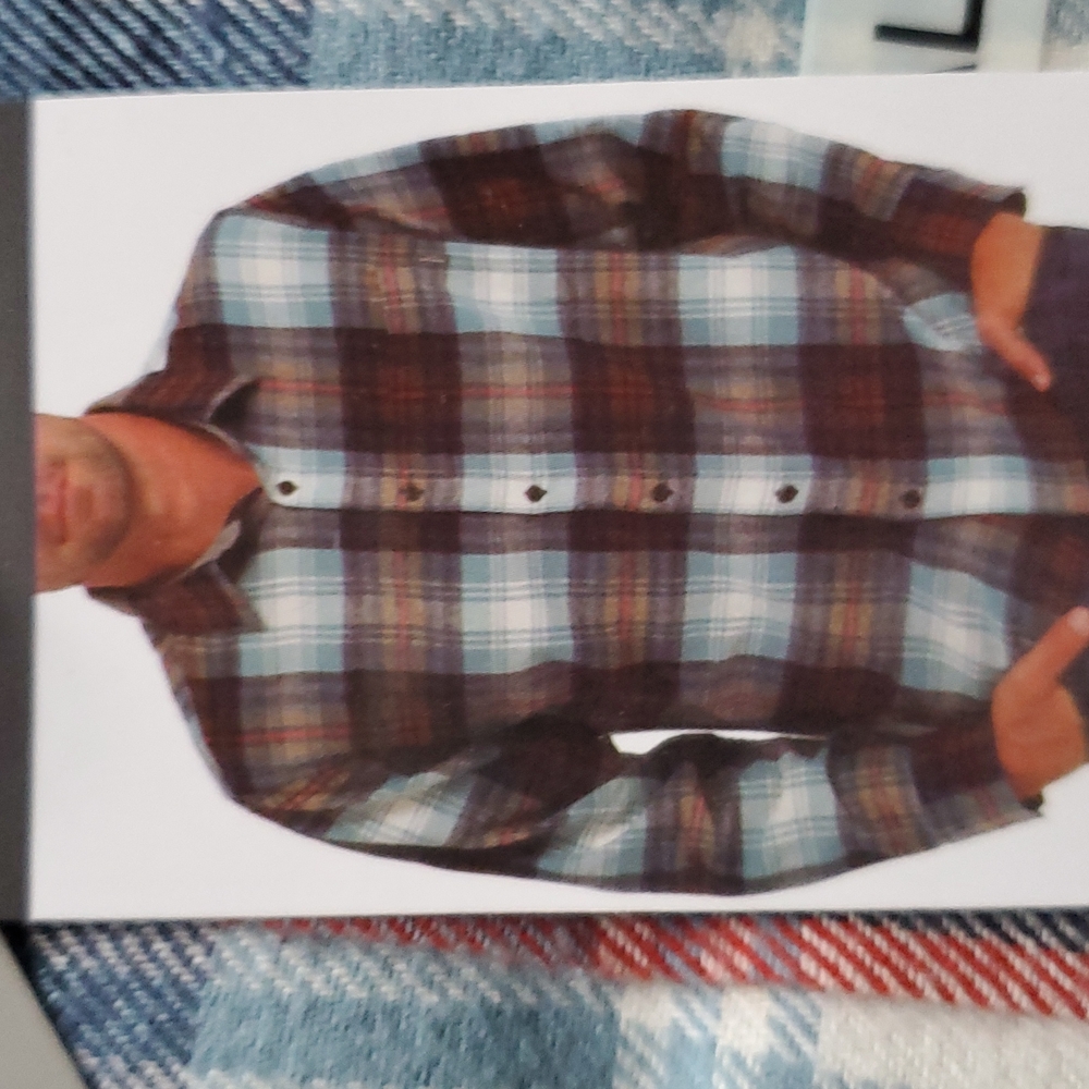 Eddie Bauer Men's Flannel Shirt-Size Small